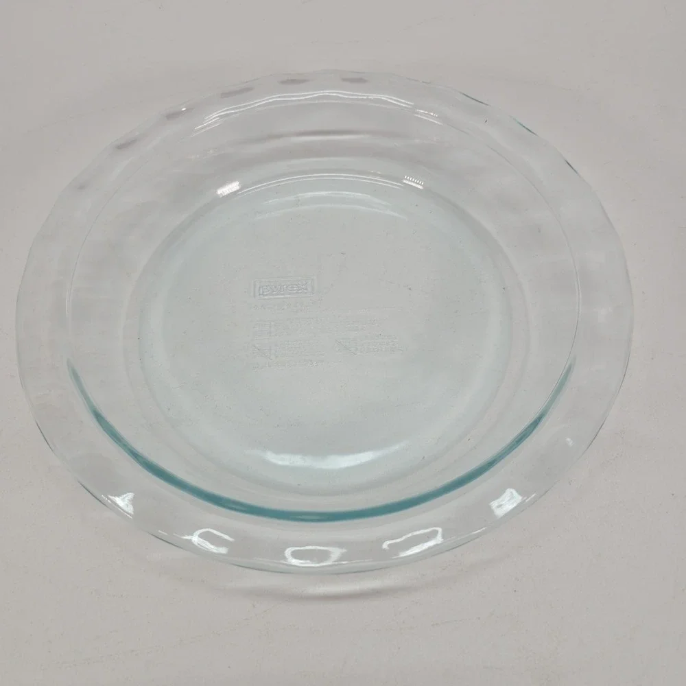 Vintage Pyrex 9.5 Inch Deep Dish Scalloped Rim Glass Pie Plate #C209